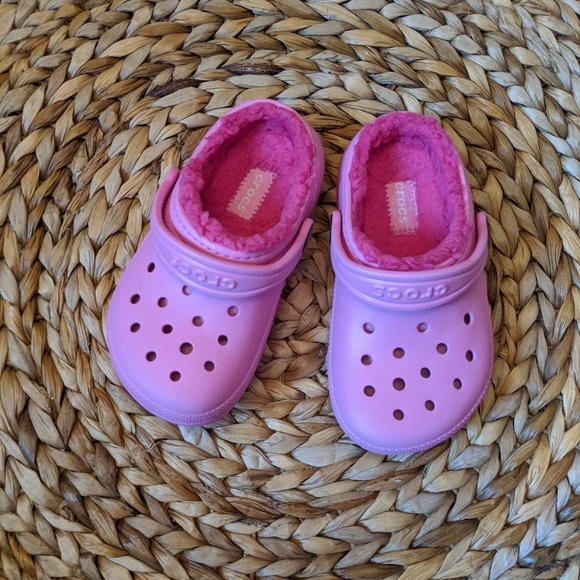 CROCS Other - CROCS Mammoth kids 9 size